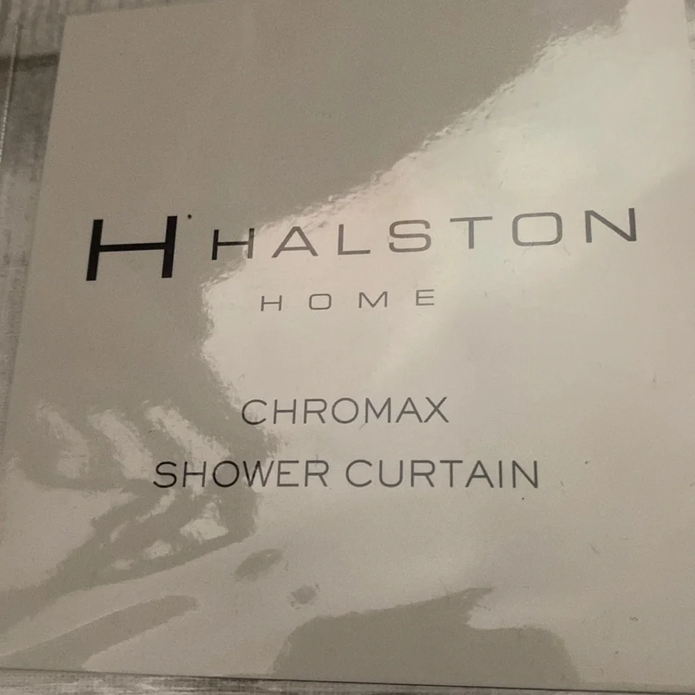 HALSTON CHROMAX SHOWER CURTAIN 100% COTTON Sz. 72” x 72”, Machine Washable NWT